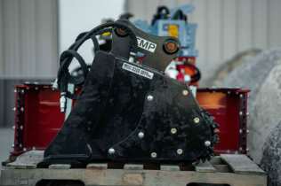 EXCAVATOR MILLING BUCKET - Schweitzer Farms and Sales
