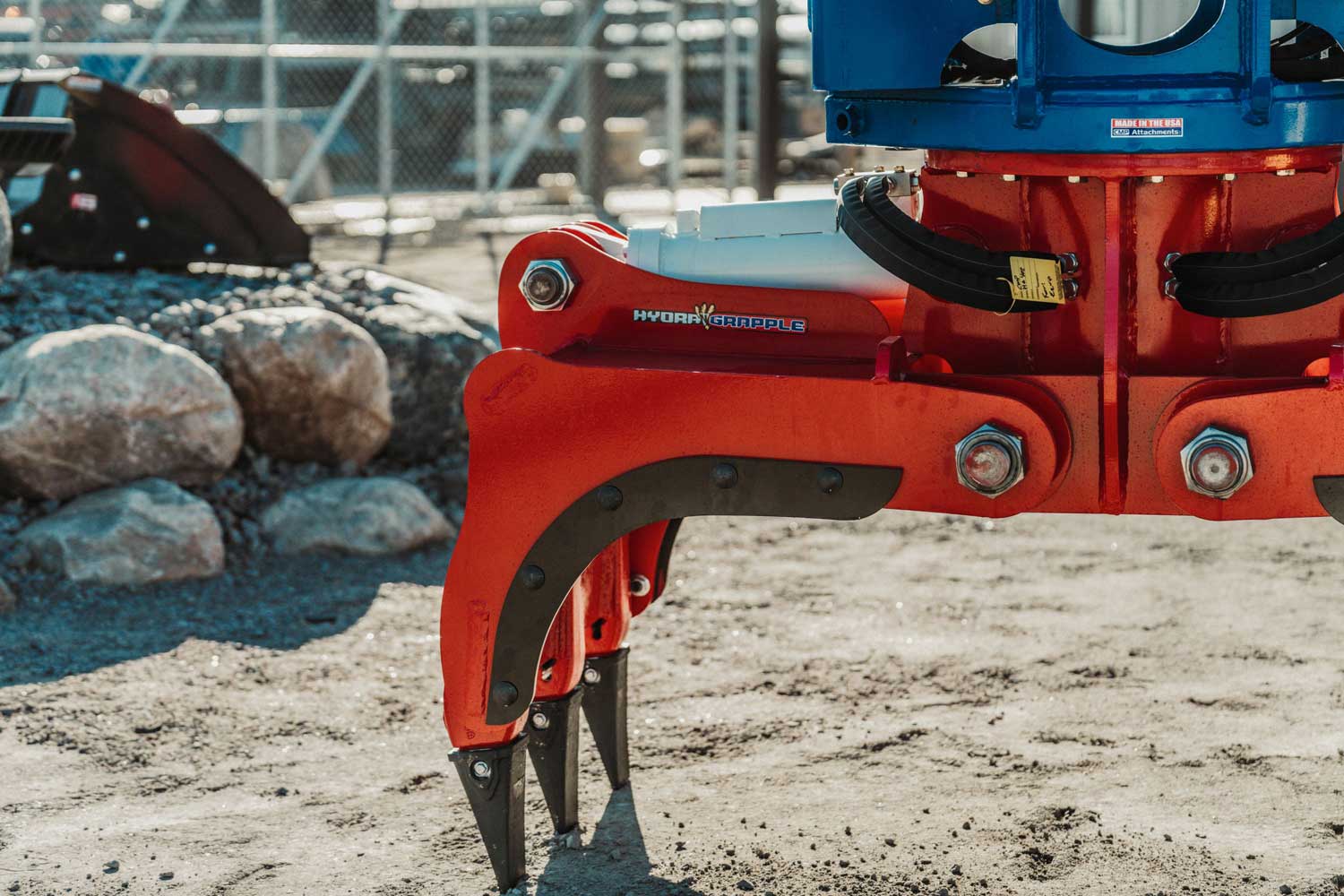 EXCAVATOR HYDRA GRAPPLE - Schweitzer Farms and Sales