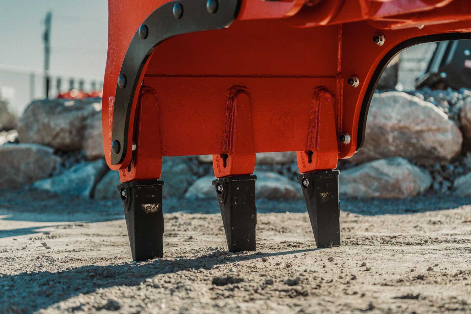 EXCAVATOR HYDRA GRAPPLE - Schweitzer Farms and Sales