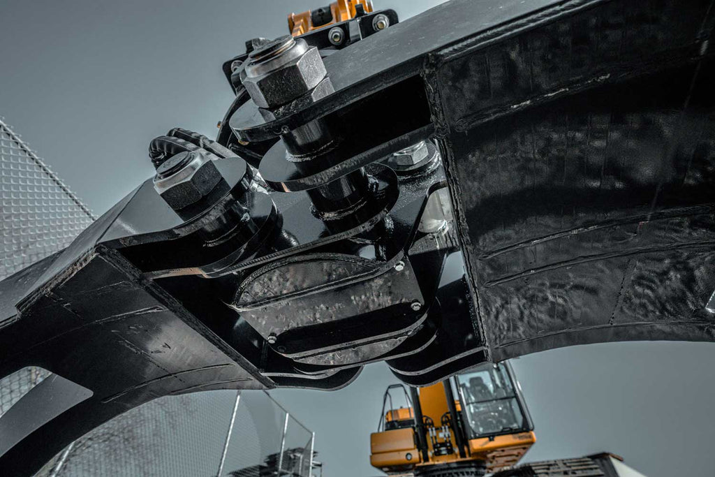 EXCAVATOR BYPASS HYDRA GRAPPLE - Schweitzer Farms and Sales