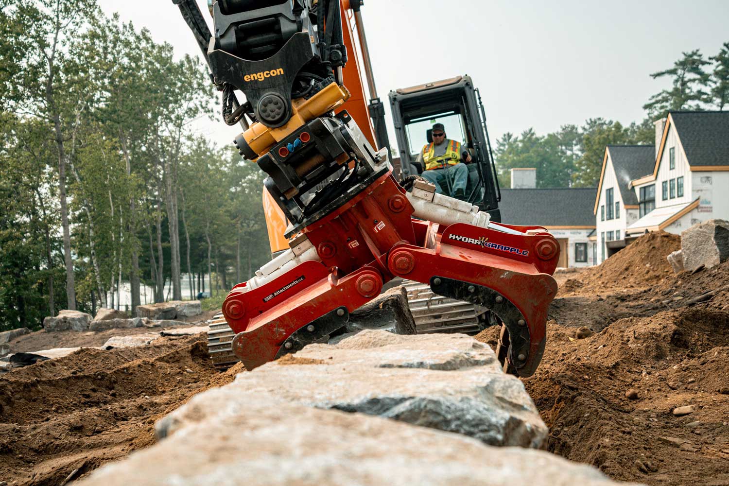 EXCAVATOR NON-ROTATE HYDRA GRAPPLE - Schweitzer Farms and Sales