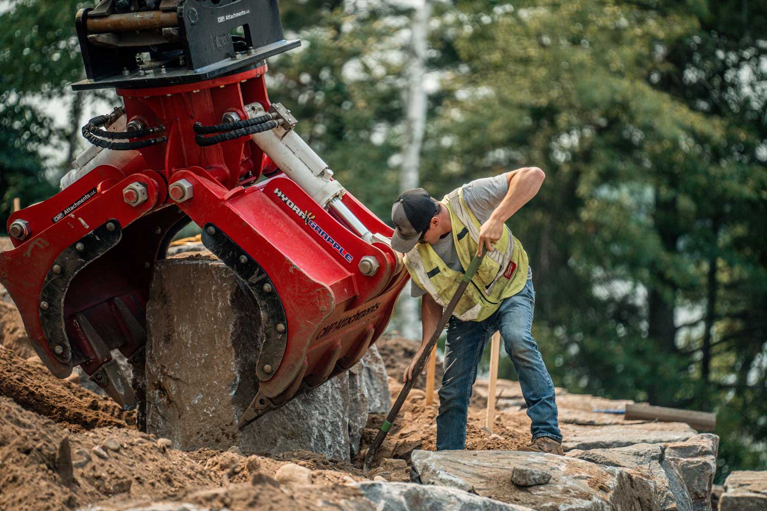 EXCAVATOR NON-ROTATE HYDRA GRAPPLE - Schweitzer Farms and Sales