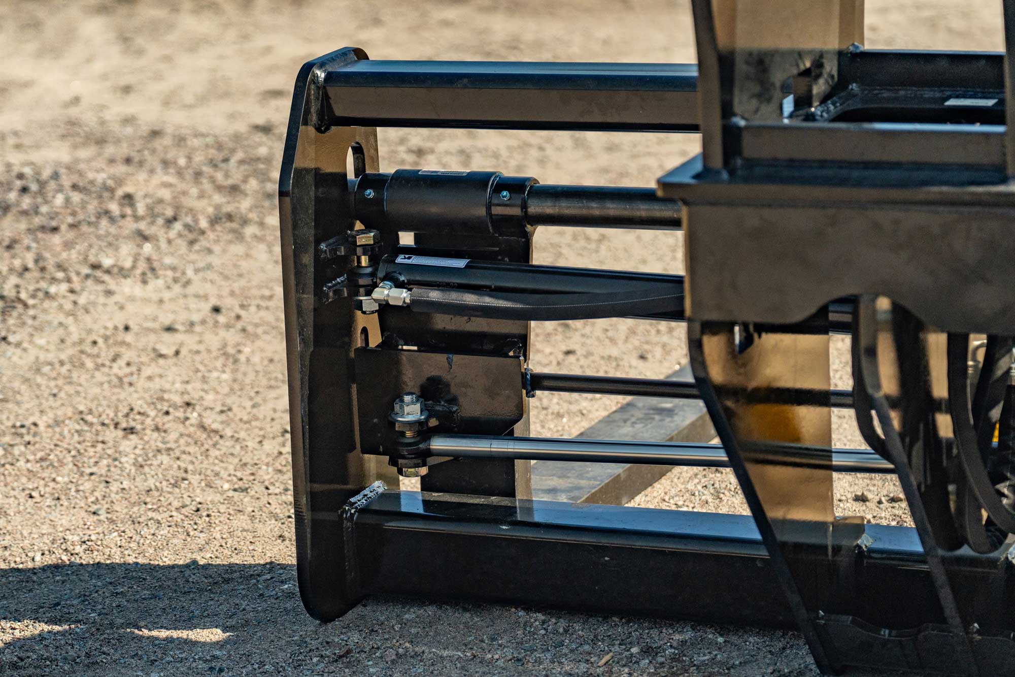 EXCAVATOR HYDRAULIC FORKS - Schweitzer Farms and Sales
