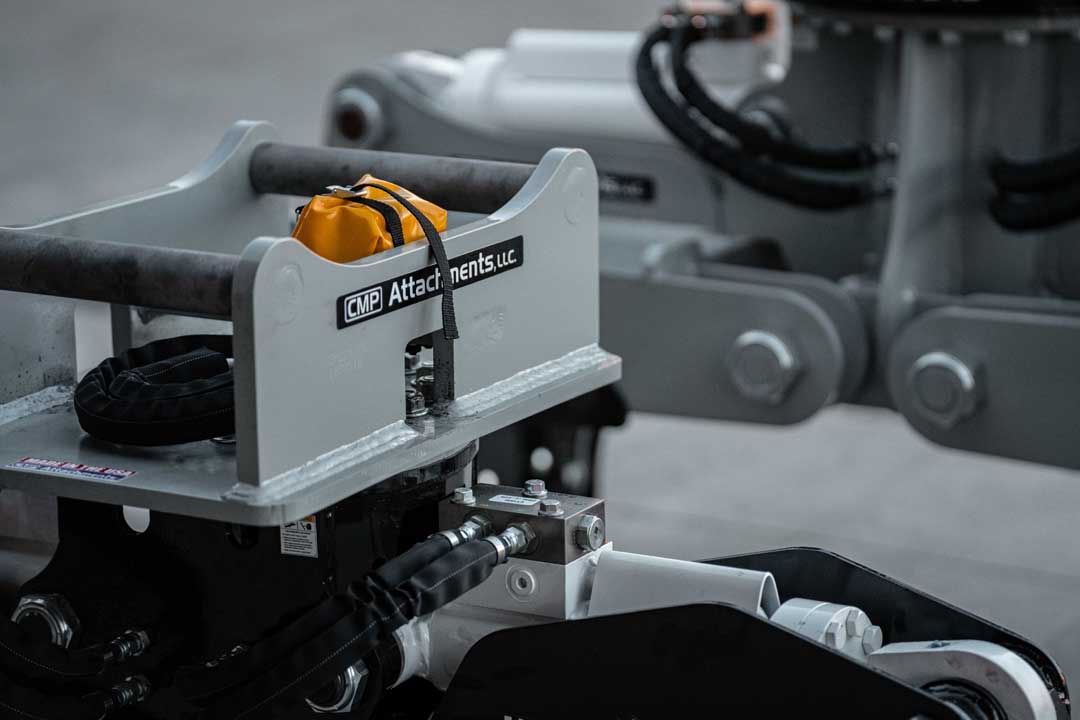 EXCAVATOR NON-ROTATE HYDRA GRAPPLE - Schweitzer Farms and Sales