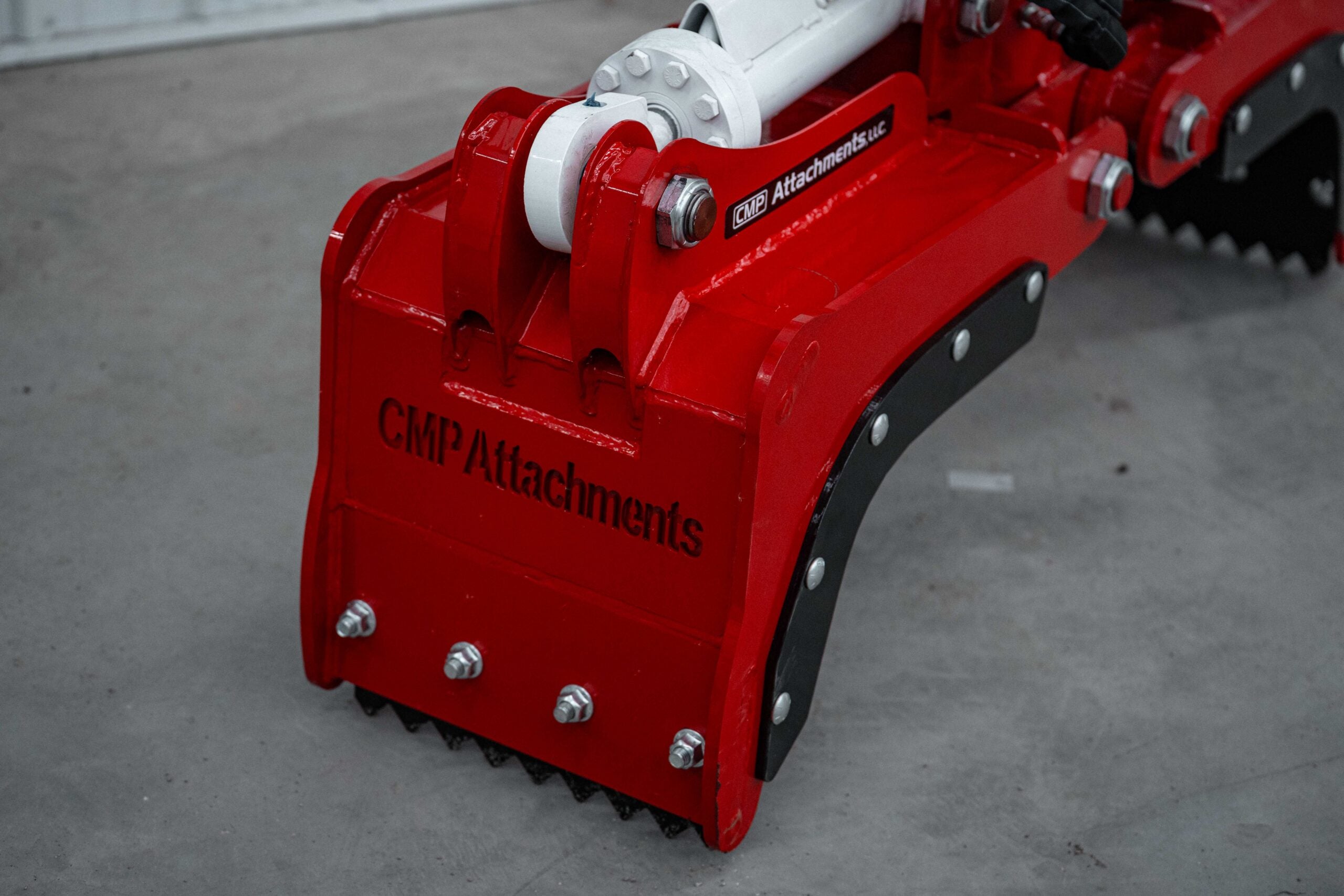 EXCAVATOR NON-ROTATE HYDRA GRAPPLE - Schweitzer Farms and Sales