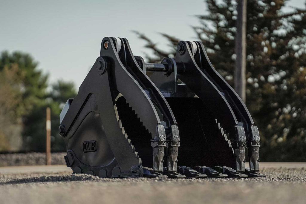 EXCAVATOR GRAPPLE BUCKET - Schweitzer Farms and Sales
