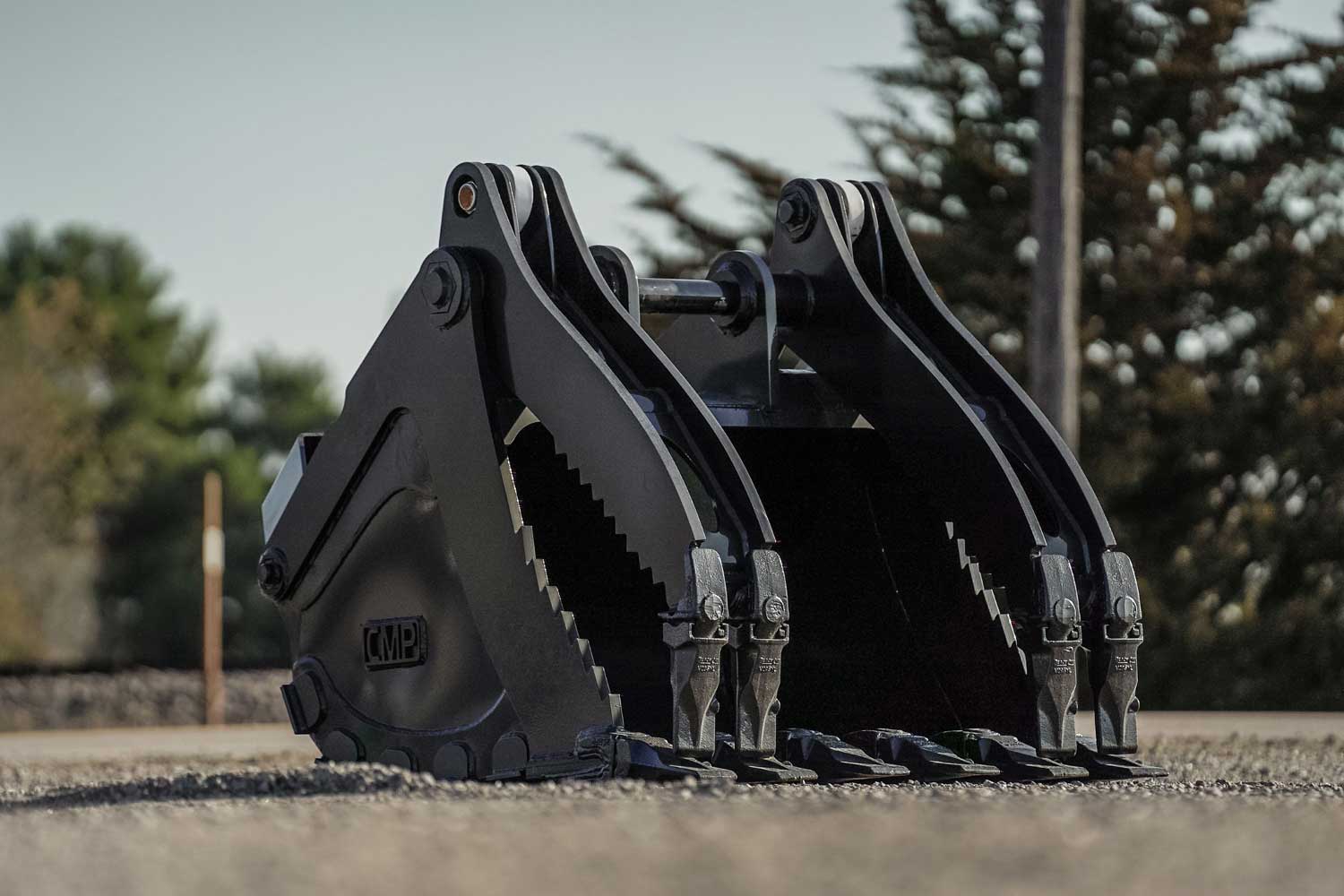 EXCAVATOR GRAPPLE BUCKET - Schweitzer Farms and Sales