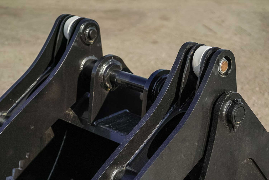 EXCAVATOR GRAPPLE BUCKET - Schweitzer Farms and Sales