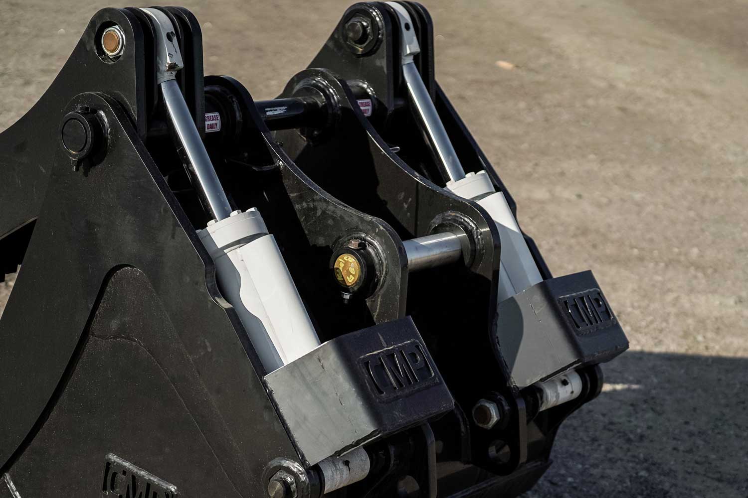 EXCAVATOR GRAPPLE BUCKET - Schweitzer Farms and Sales
