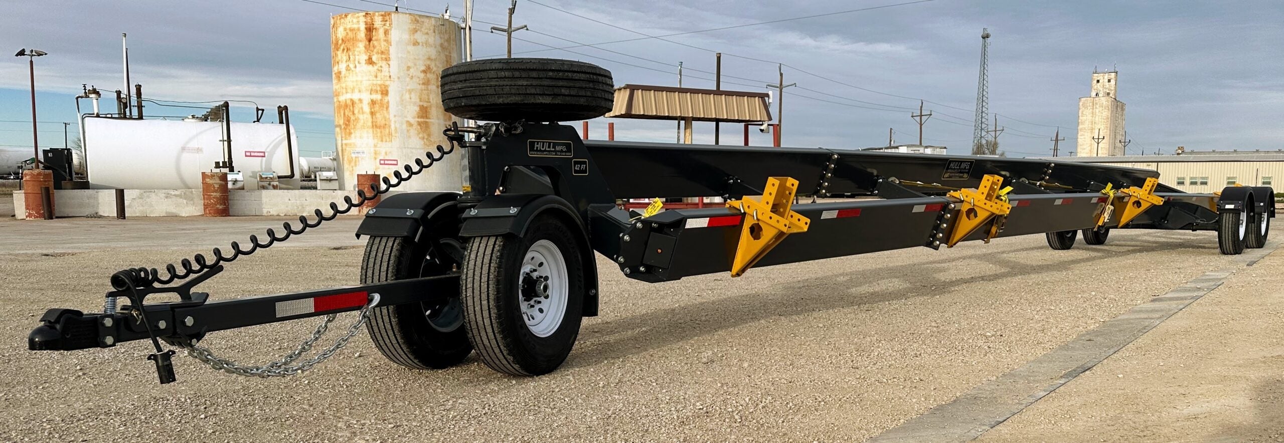 Header Trailer HULL