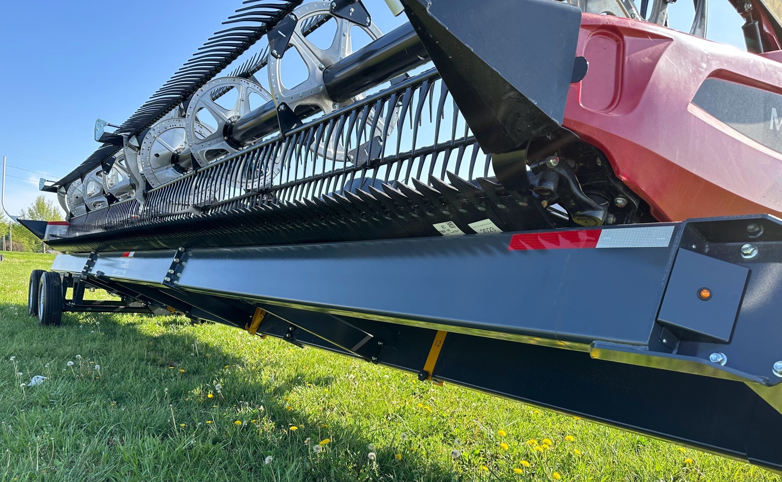 Header Trailer HULL