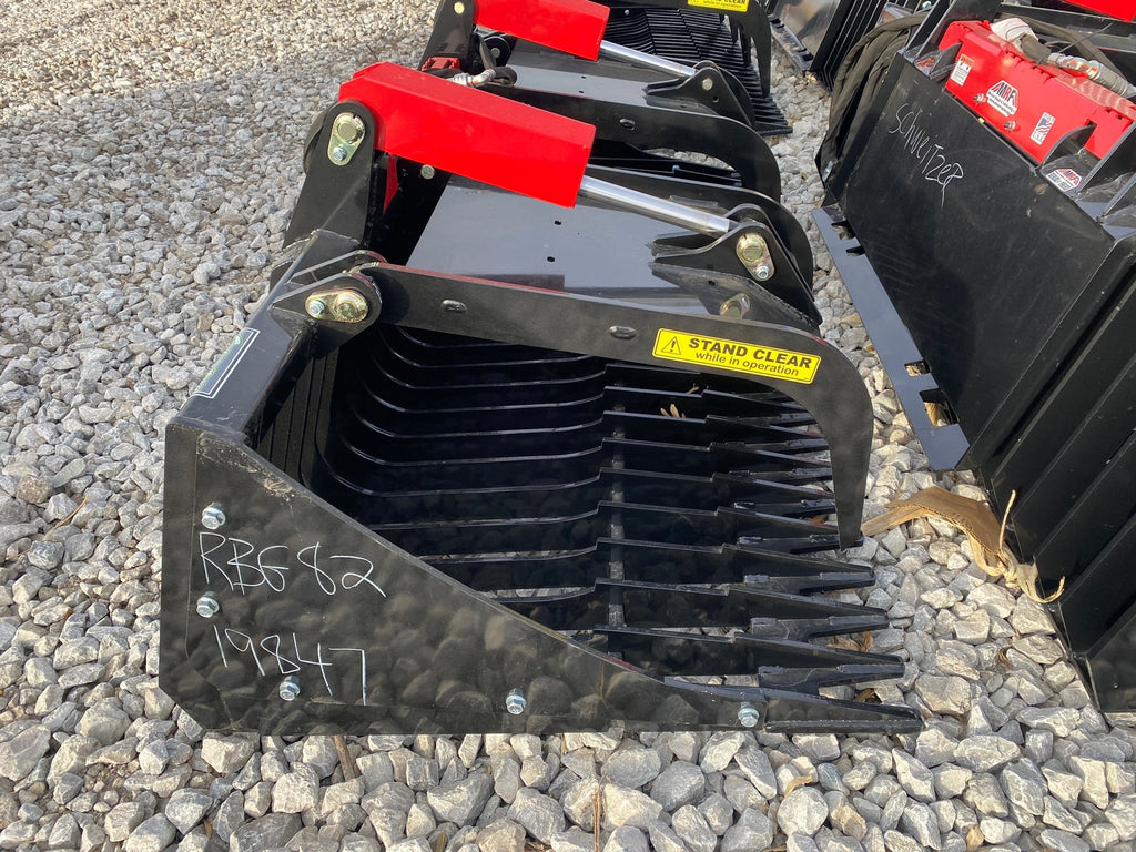 ROCK/BRUSH BUCKET GRAPPLE MESSER ATTACHMENTS