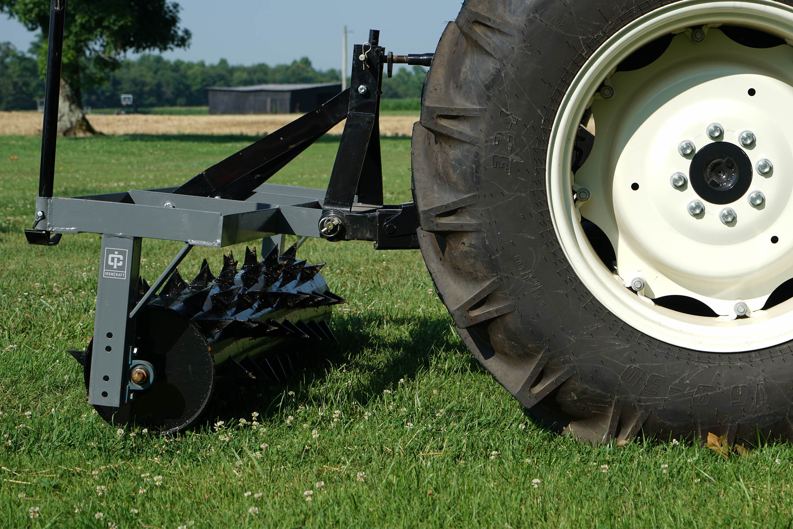 8100 SERIES SPIKE AERATOR - Schweitzer Farms and Sales