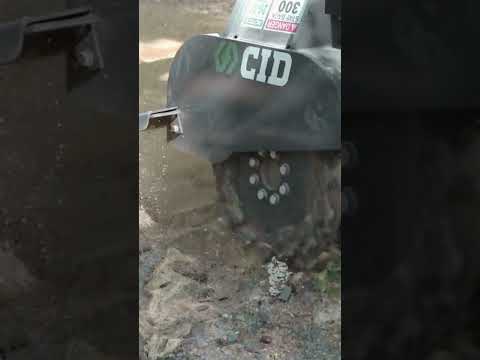 STUMP GRINDER