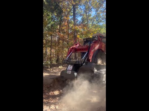 STUMP GRINDER